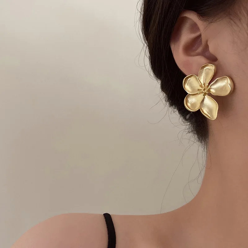 Texture Metal Flower Earring