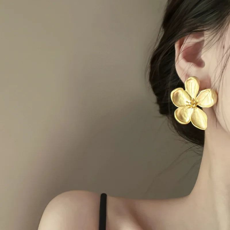 Texture Metal Flower Earring