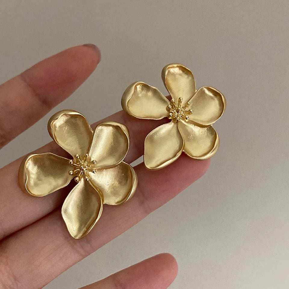 Texture Metal Flower Earring