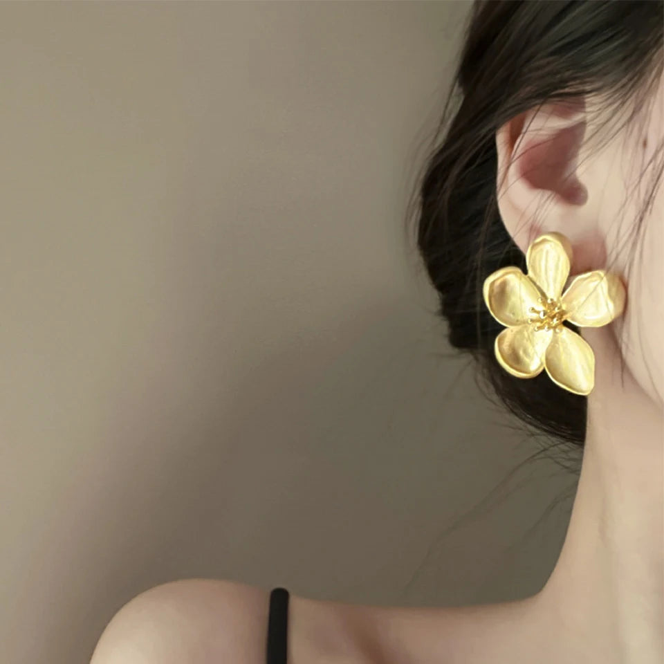 Texture Metal Flower Earring